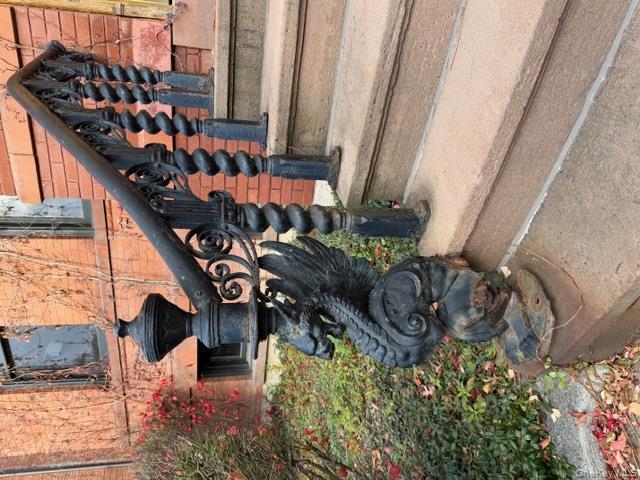 #4 photo, 420 Warren, Hudson , NY 12534