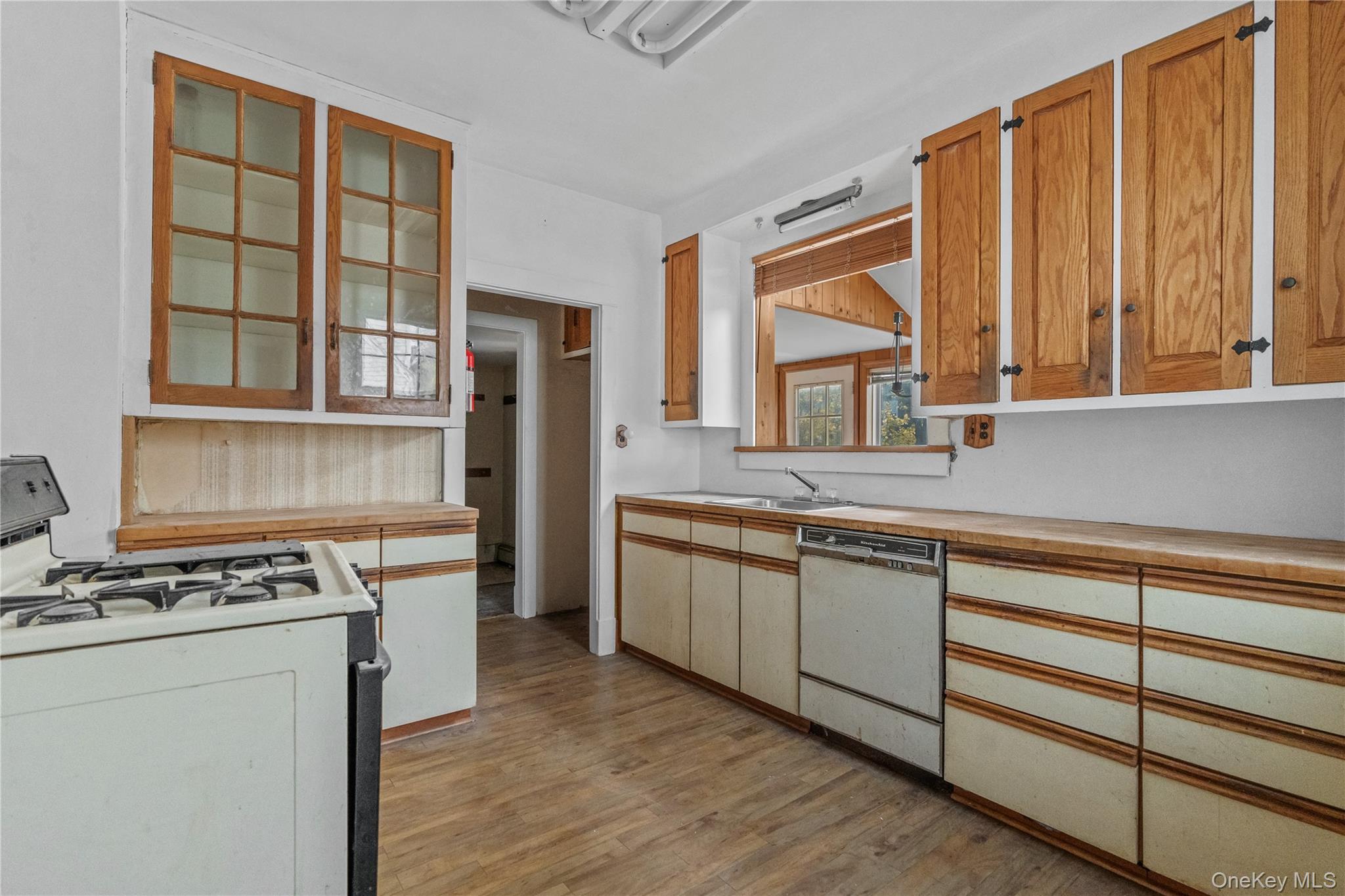 #4 photo, 168 Longview Avenue, White Plains , NY 10605