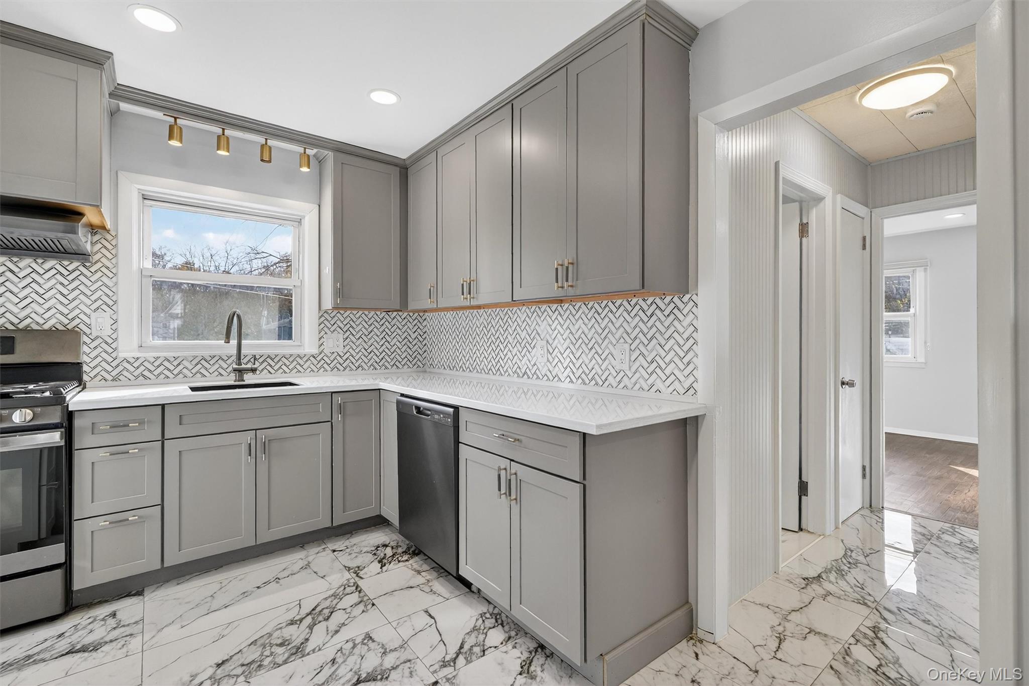 #14 photo, 8 Robbins Avenue, Elmsford , NY 10523