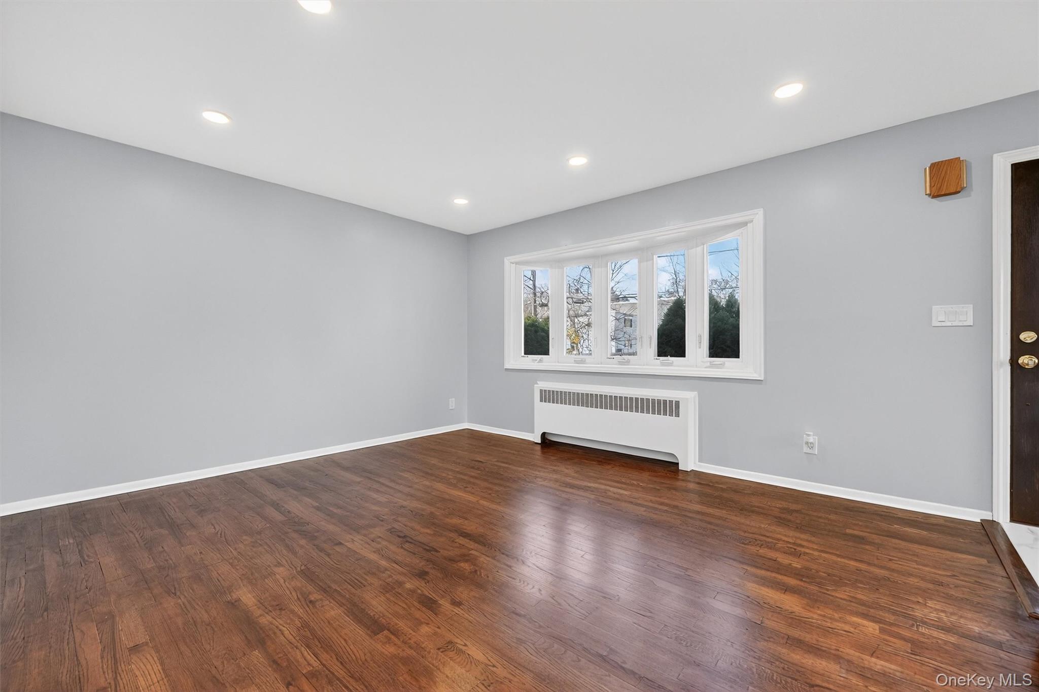 #7 photo, 8 Robbins Avenue, Elmsford , NY 10523