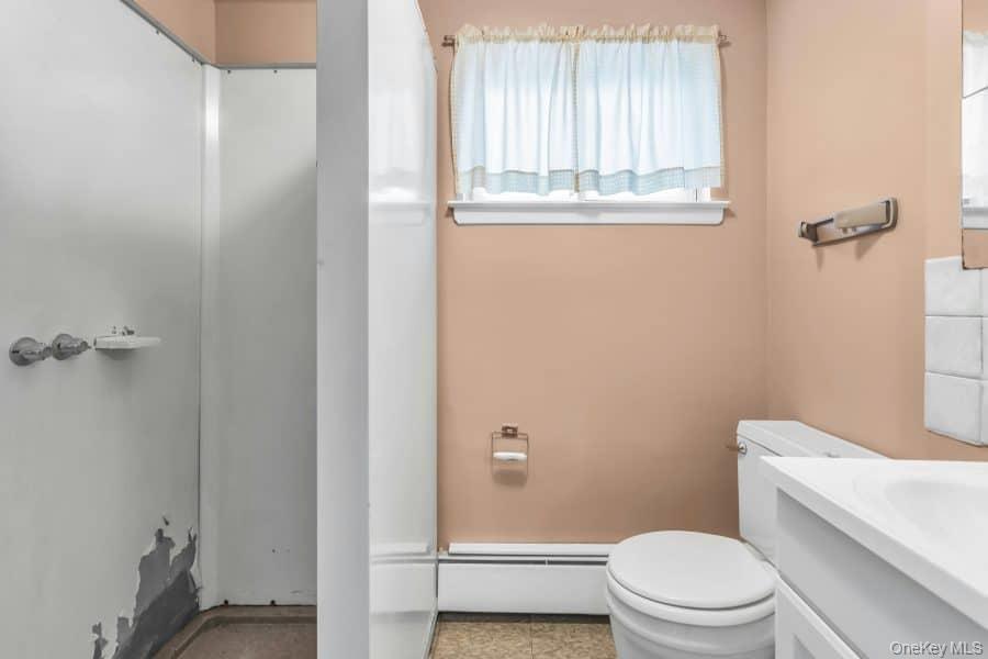 #19 photo, 1070 Mahopac Road, West Hempstead , NY 11552