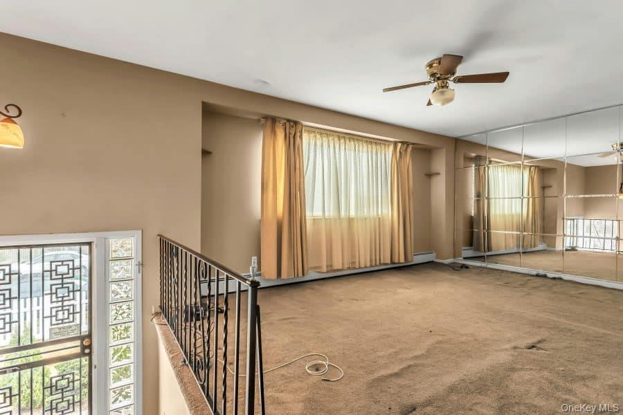 #5 photo, 1070 Mahopac Road, West Hempstead , NY 11552