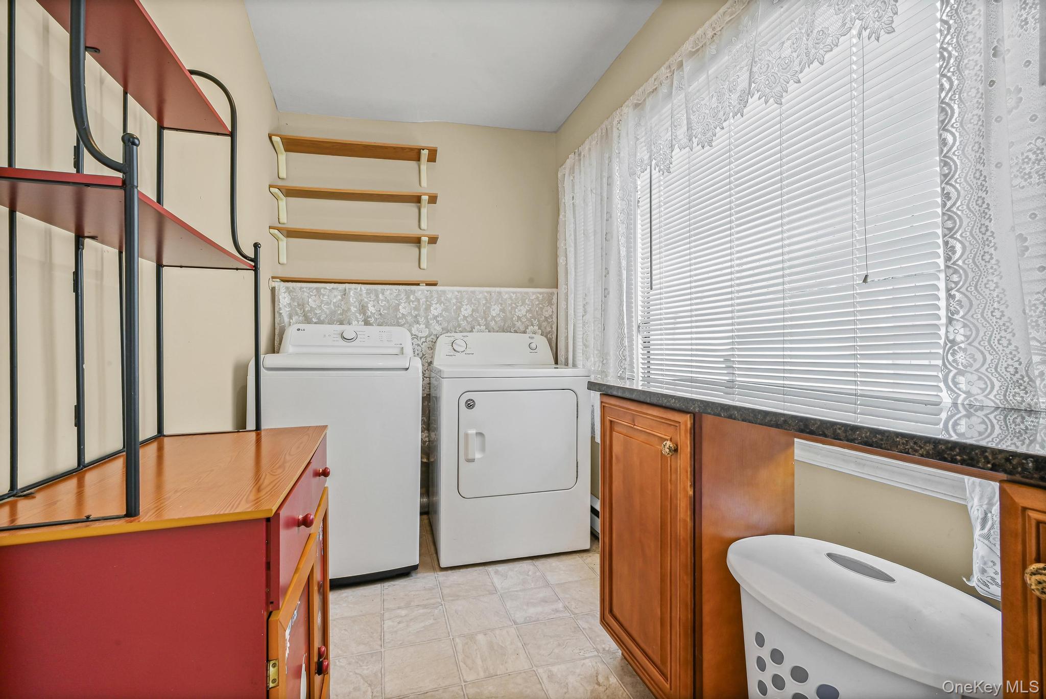 #14 photo, 870 Guy Lombardo Avenue, Freeport , NY 11520