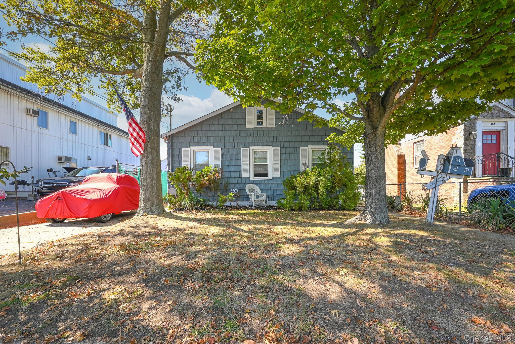 #3 photo, 870 Guy Lombardo Avenue, Freeport , NY 11520