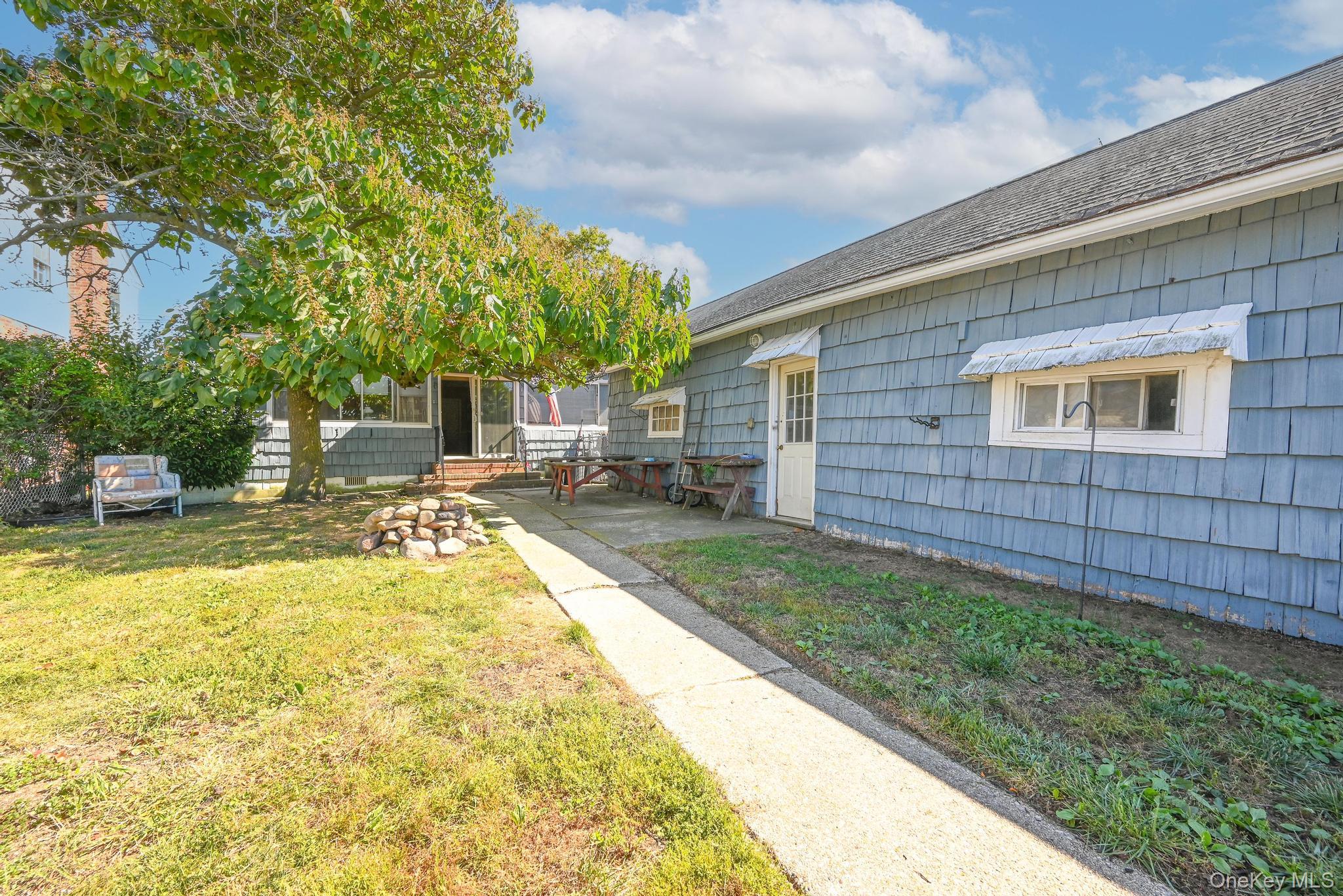 #6 photo, 870 Guy Lombardo Avenue, Freeport , NY 11520