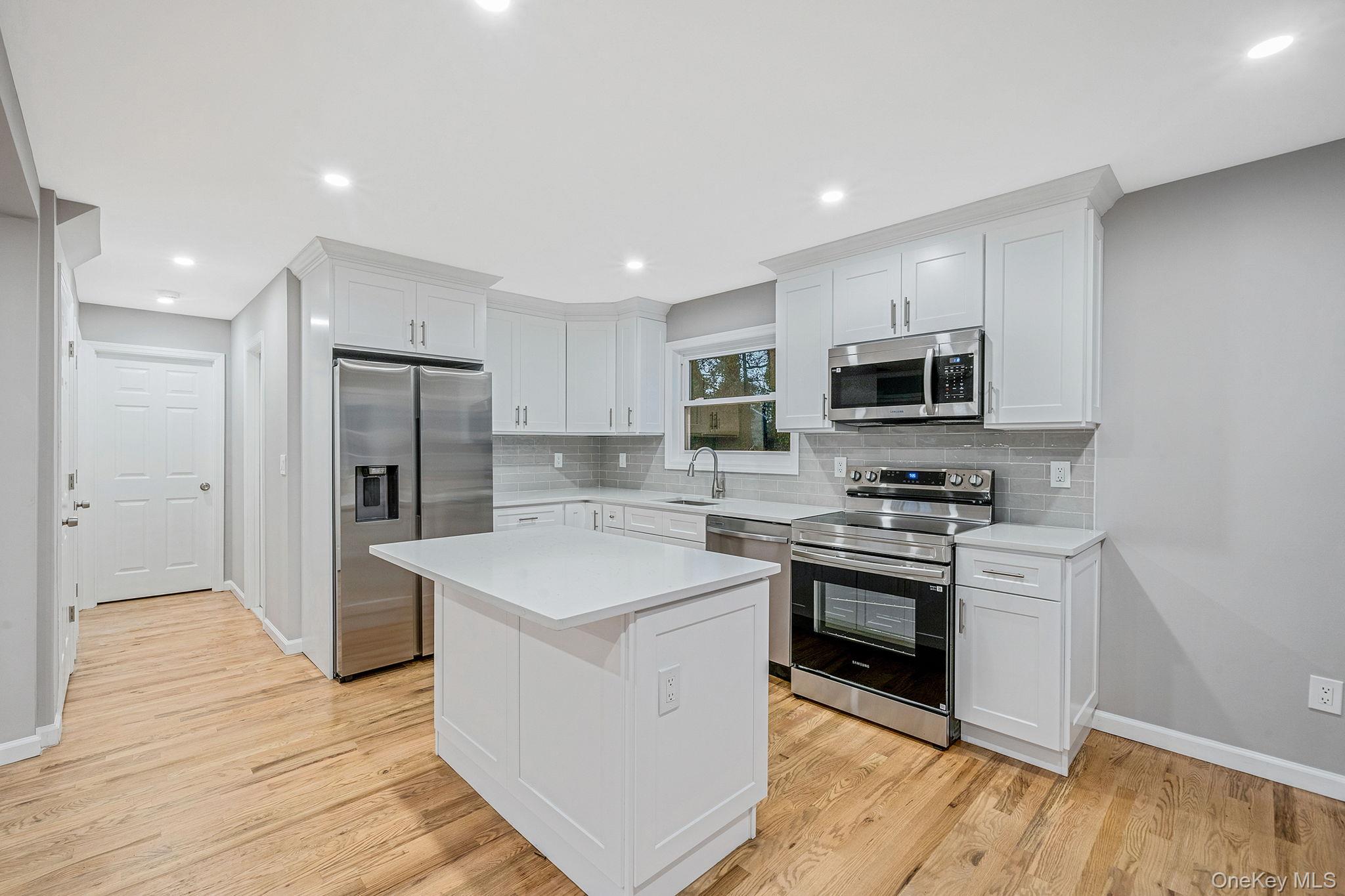 #16 photo, 34 Hilliard Avenue, Central Islip , NY 11722