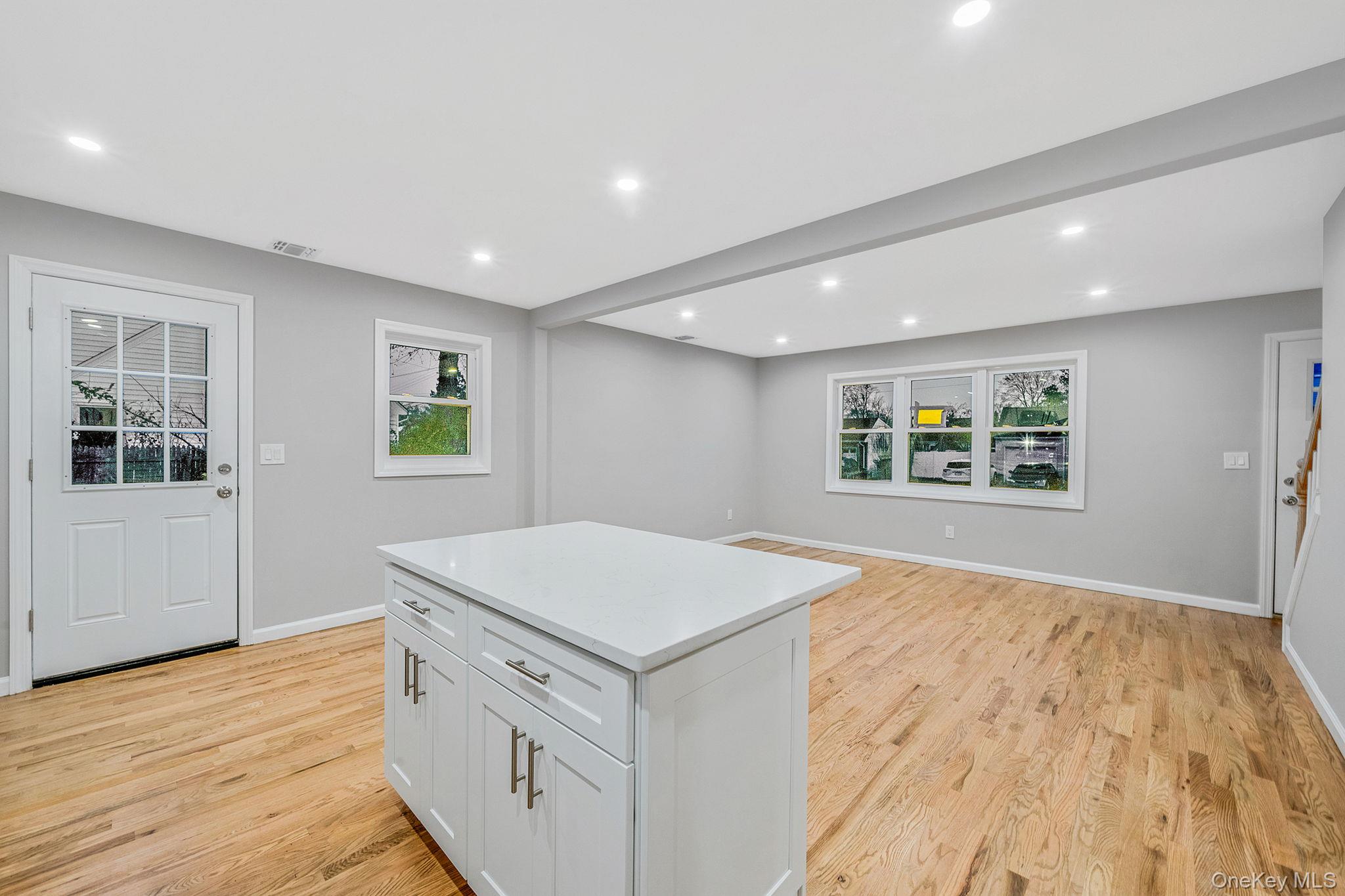 #19 photo, 34 Hilliard Avenue, Central Islip , NY 11722