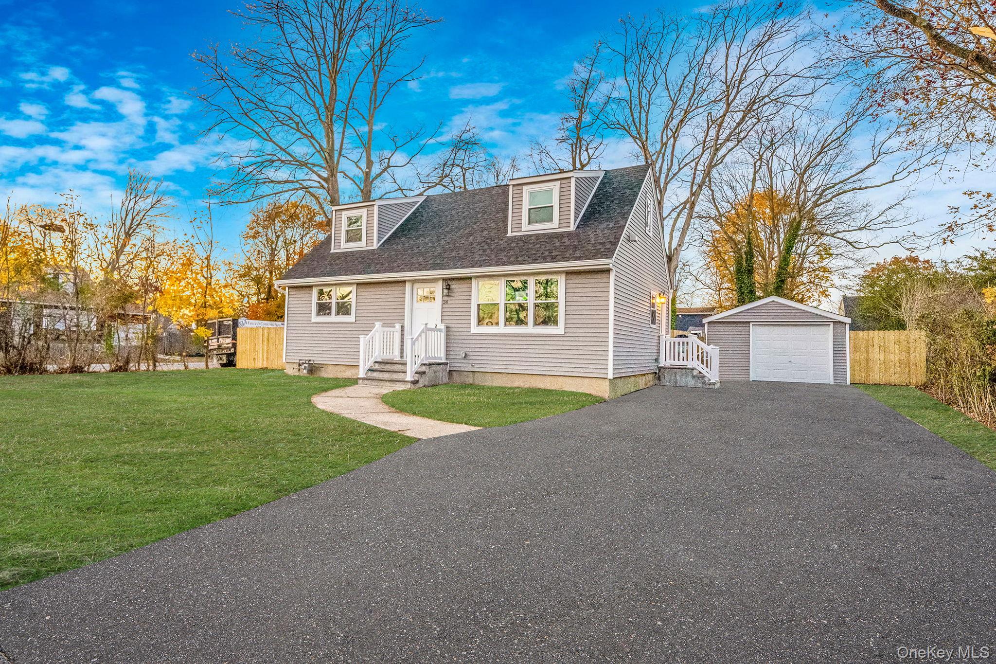 #5 photo, 34 Hilliard Avenue, Central Islip , NY 11722