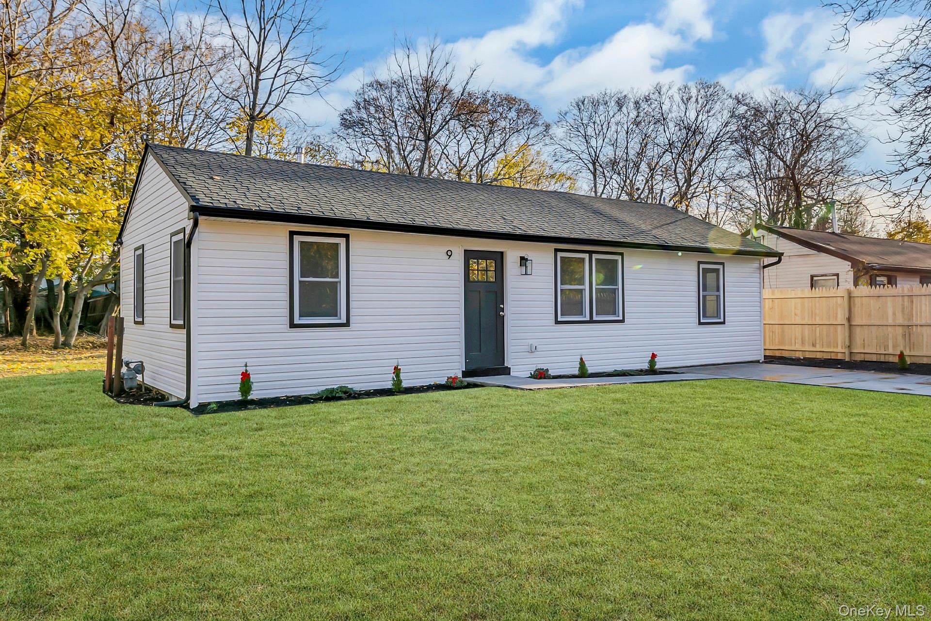 #1 photo, 9 Lewis Street, Riverhead , NY 11901