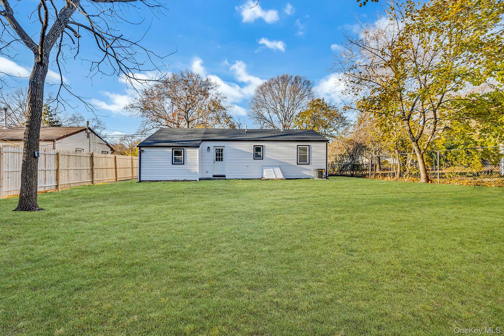 #7 photo, 9 Lewis Street, Riverhead , NY 11901