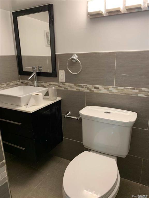 #5 photo, 127-22 Hawtree Creek Road, South Ozone Park , NY 11420