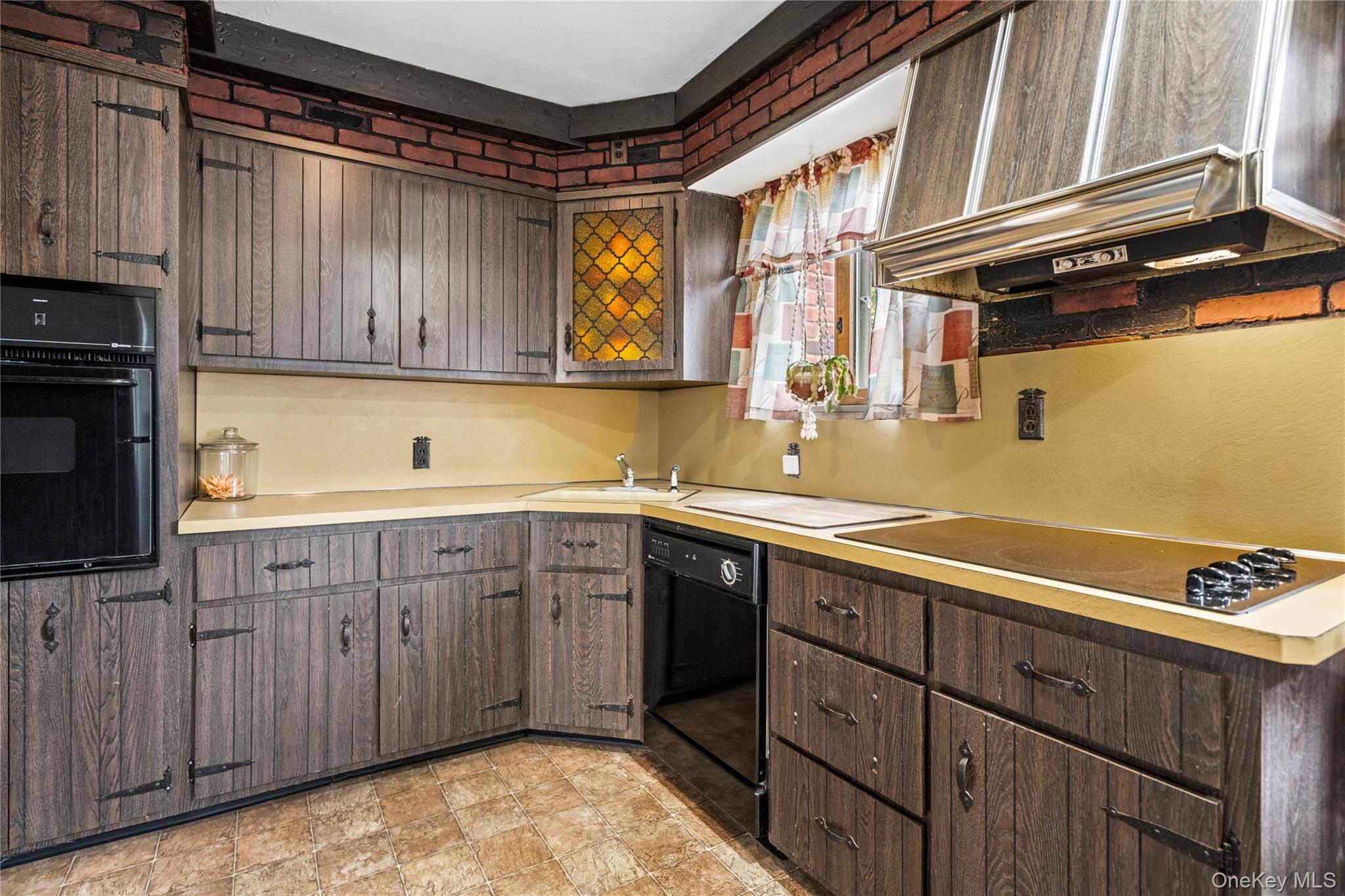 #14 photo, 161 Fordham Avenue, Medford , NY 11763