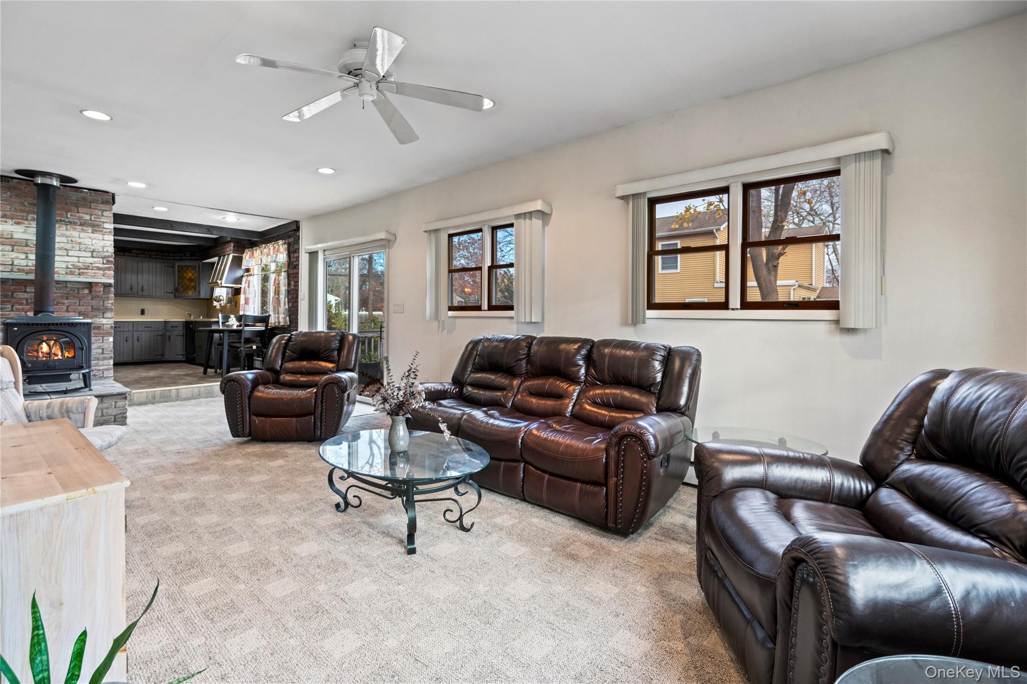 #2 photo, 161 Fordham Avenue, Medford , NY 11763