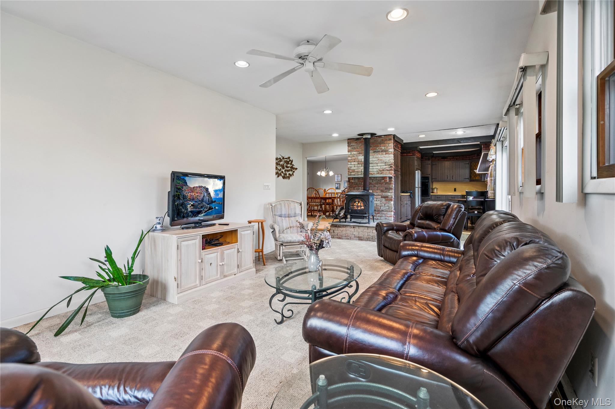 #3 photo, 161 Fordham Avenue, Medford , NY 11763