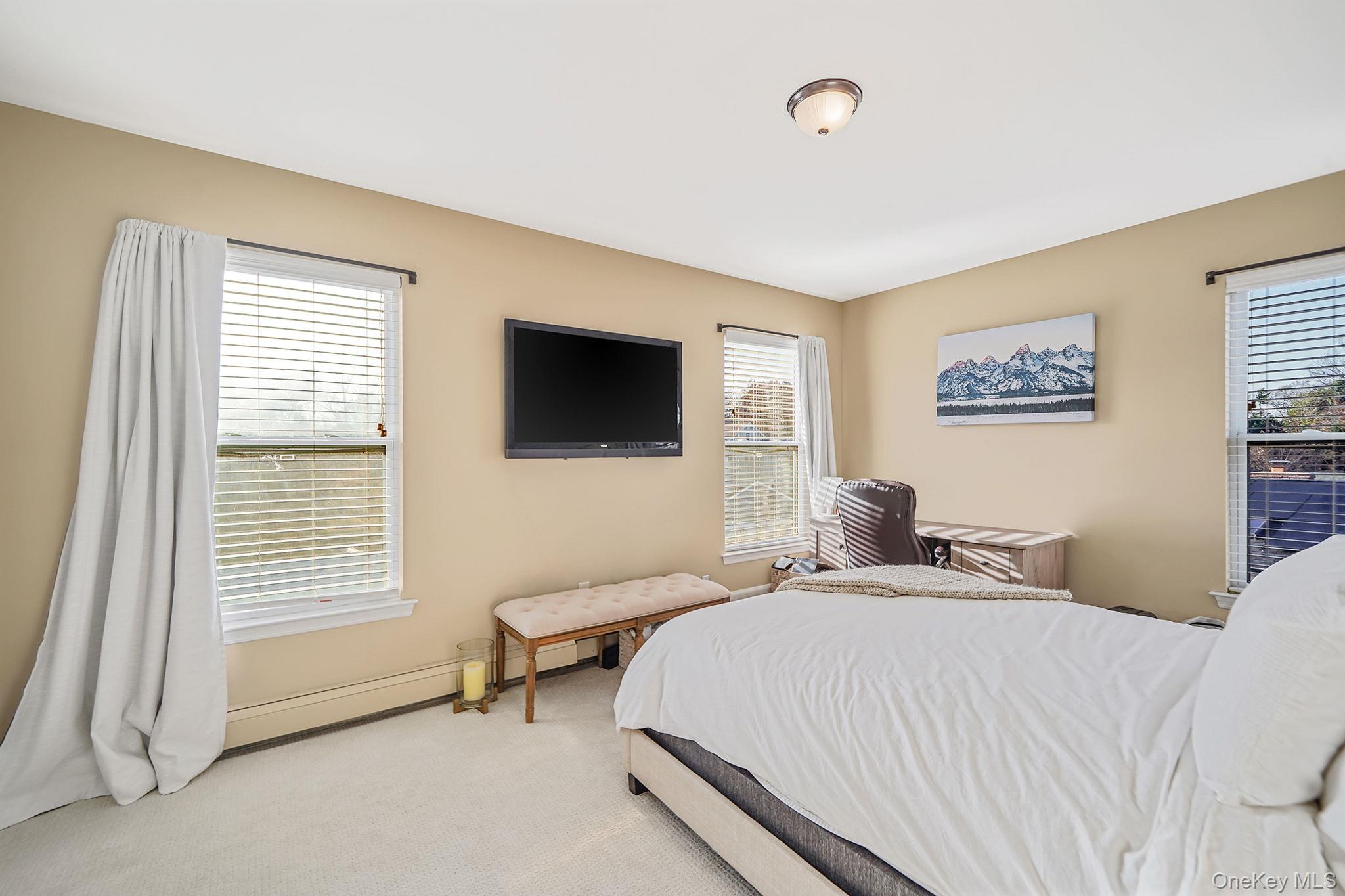 #15 photo, 42 Quintuck Lane, East Islip , NY 11730