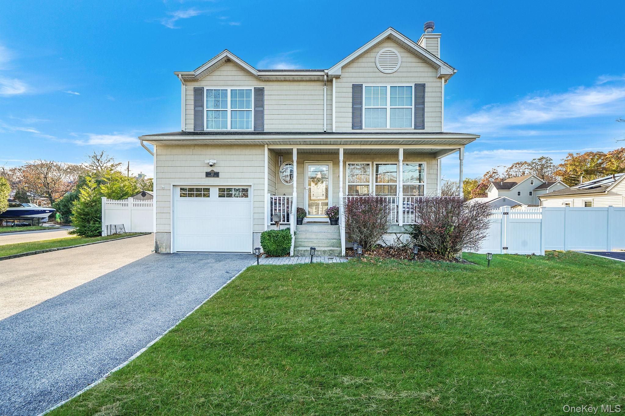 #2 photo, 42 Quintuck Lane, East Islip , NY 11730