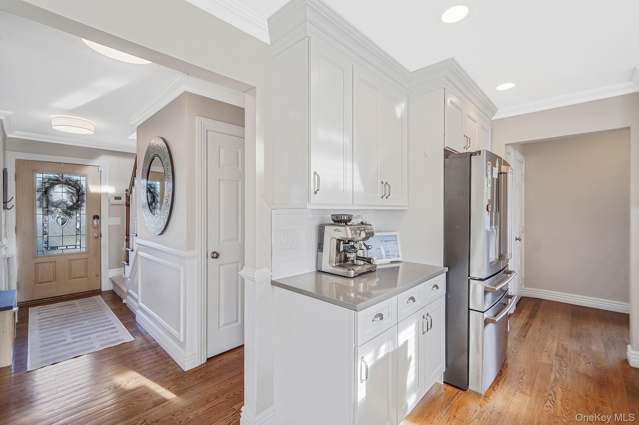 #8 photo, 42 Quintuck Lane, East Islip , NY 11730