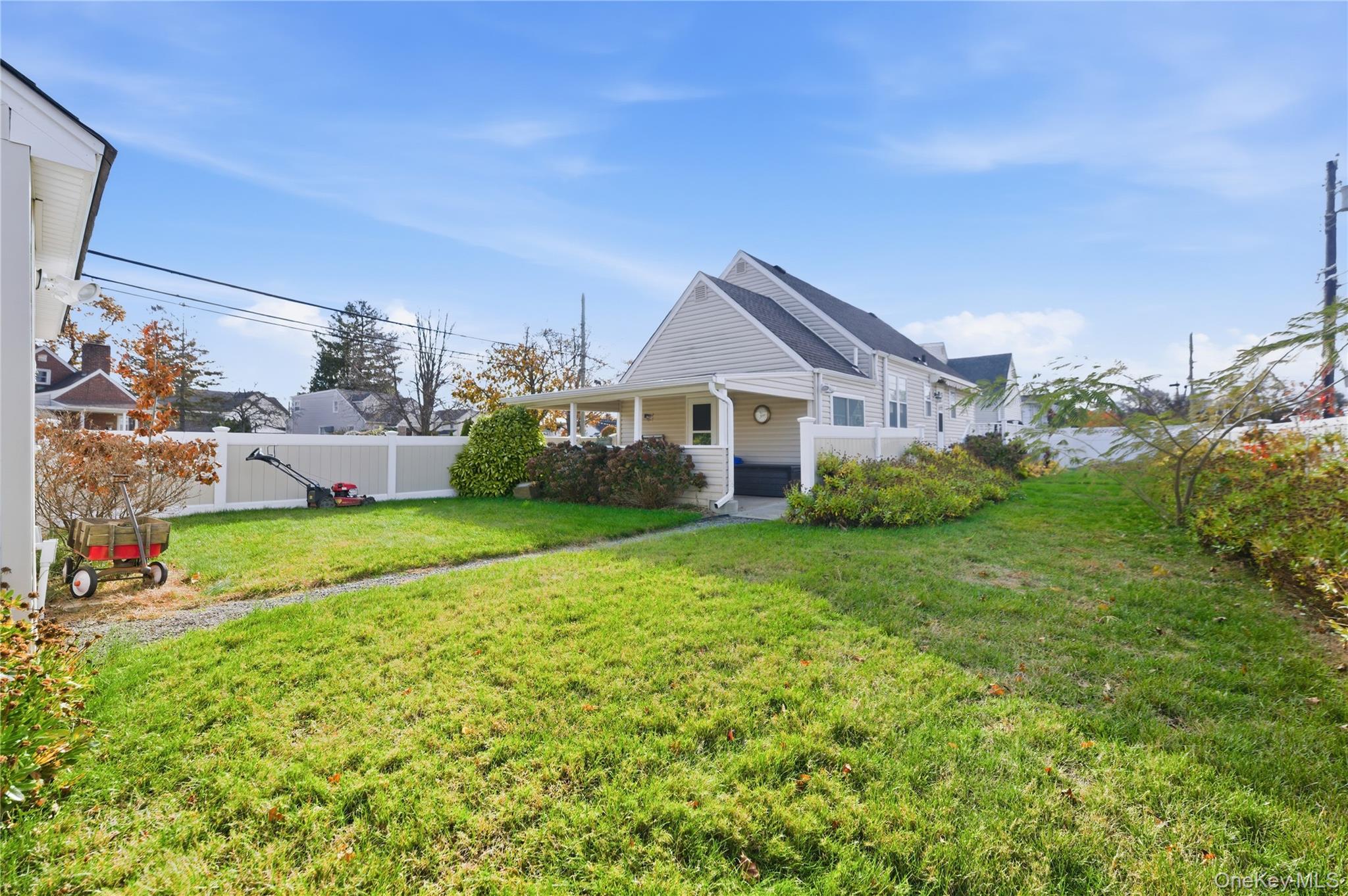 #19 photo, 2398 Yorktown Street, Oceanside , NY 11572