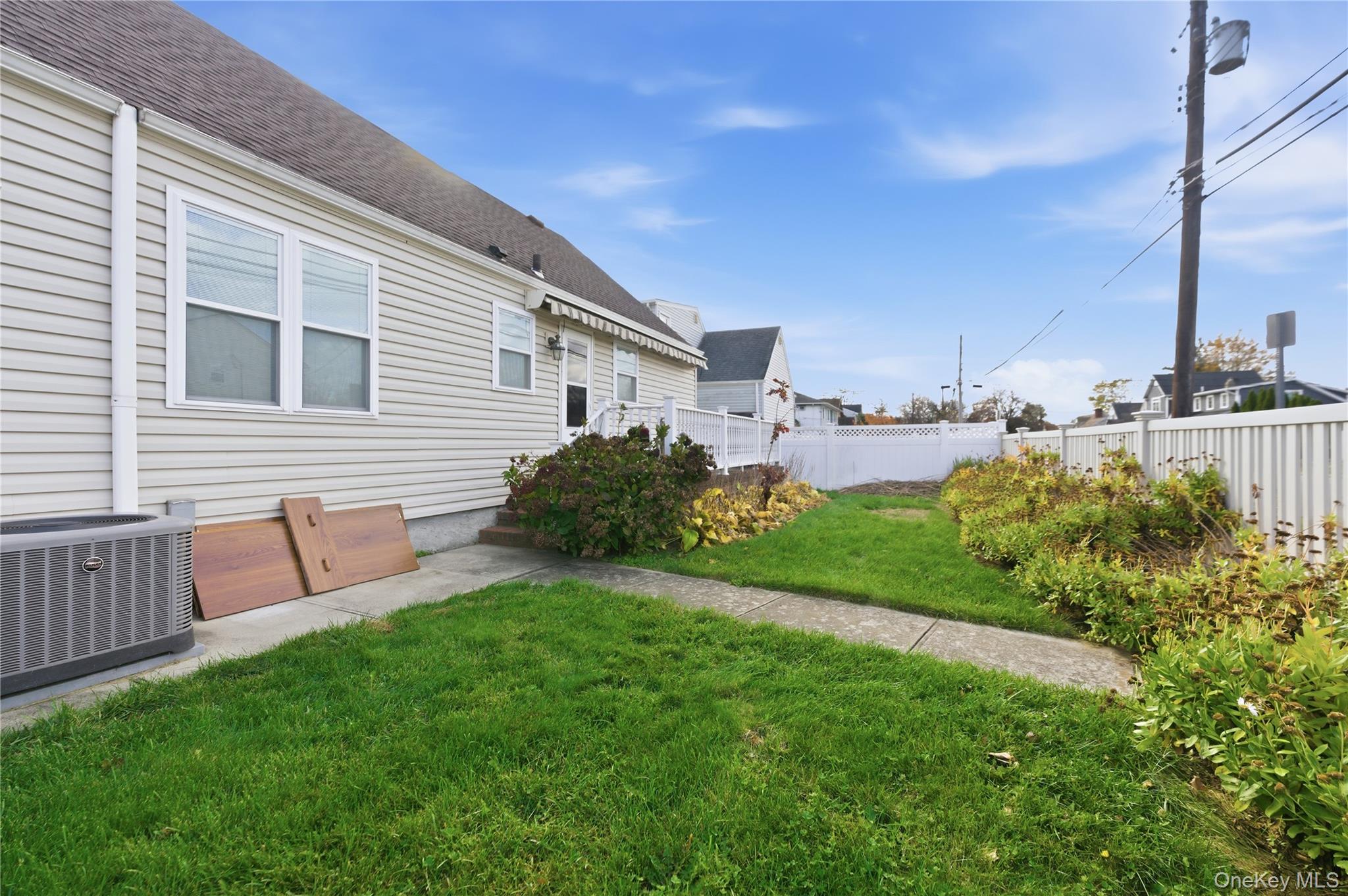 #20 photo, 2398 Yorktown Street, Oceanside , NY 11572