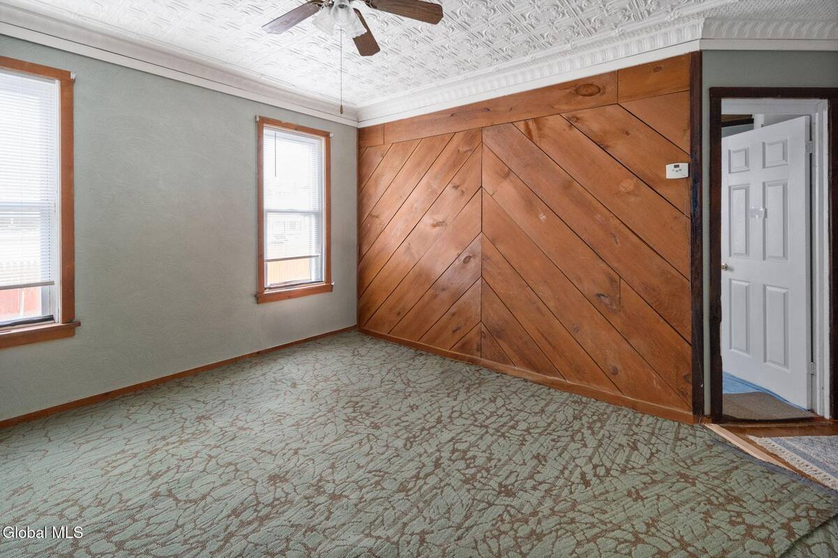 #11 photo, 7 Smith Street, Gloversville , NY 12078