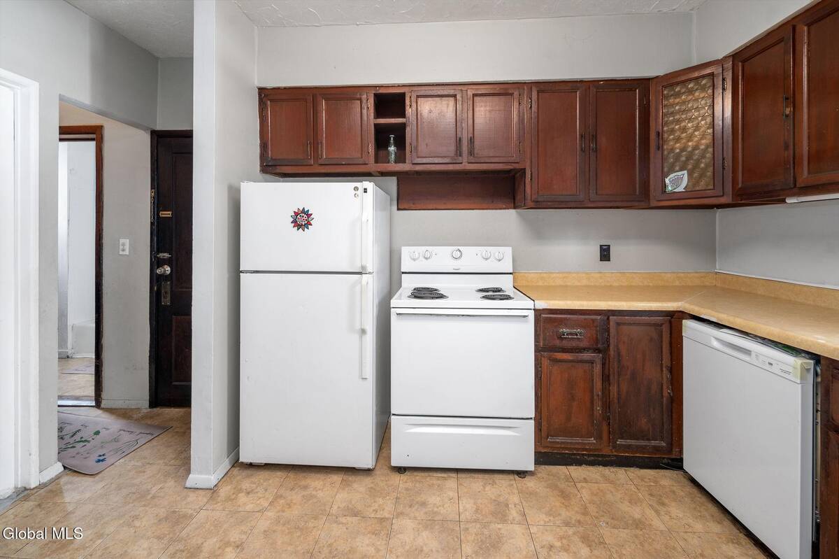 #15 photo, 7 Smith Street, Gloversville , NY 12078