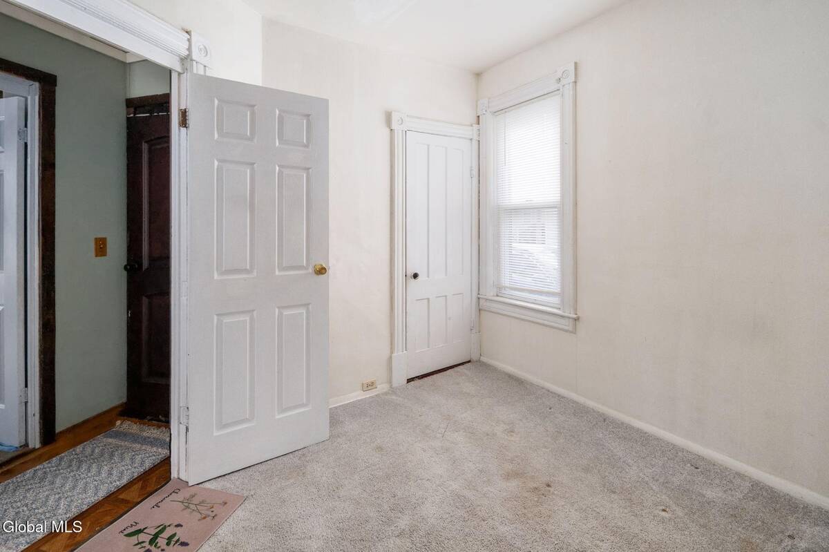 #19 photo, 7 Smith Street, Gloversville , NY 12078