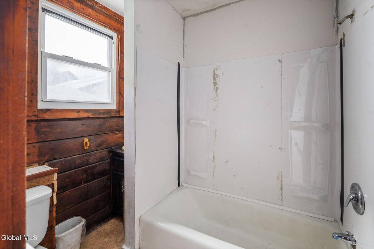 #20 photo, 7 Smith Street, Gloversville , NY 12078