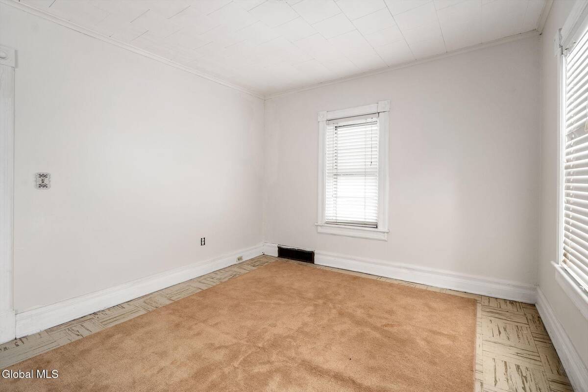 #27 photo, 7 Smith Street, Gloversville , NY 12078