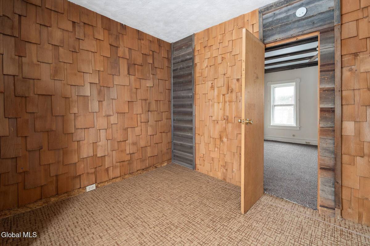 #33 photo, 7 Smith Street, Gloversville , NY 12078