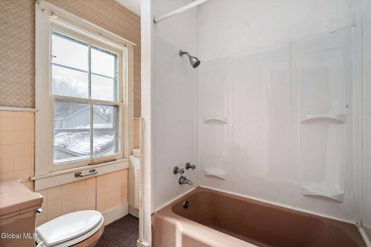 #36 photo, 7 Smith Street, Gloversville , NY 12078