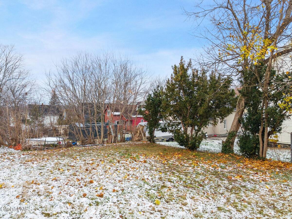 #40 photo, 7 Smith Street, Gloversville , NY 12078