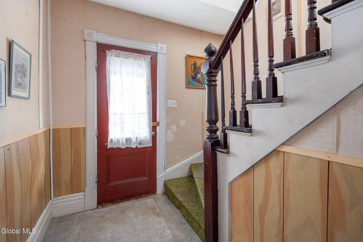 #7 photo, 7 Smith Street, Gloversville , NY 12078