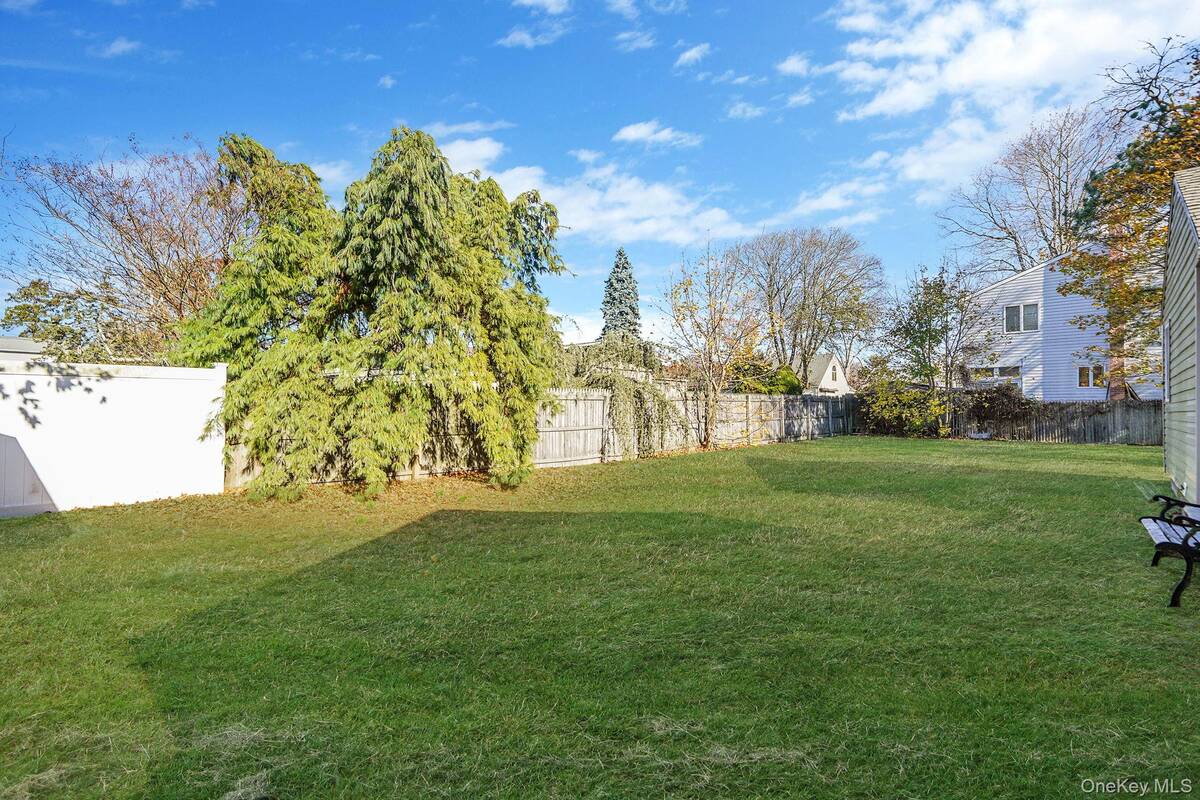 #22 photo, 24 E 6th Street, Patchogue , NY 11772