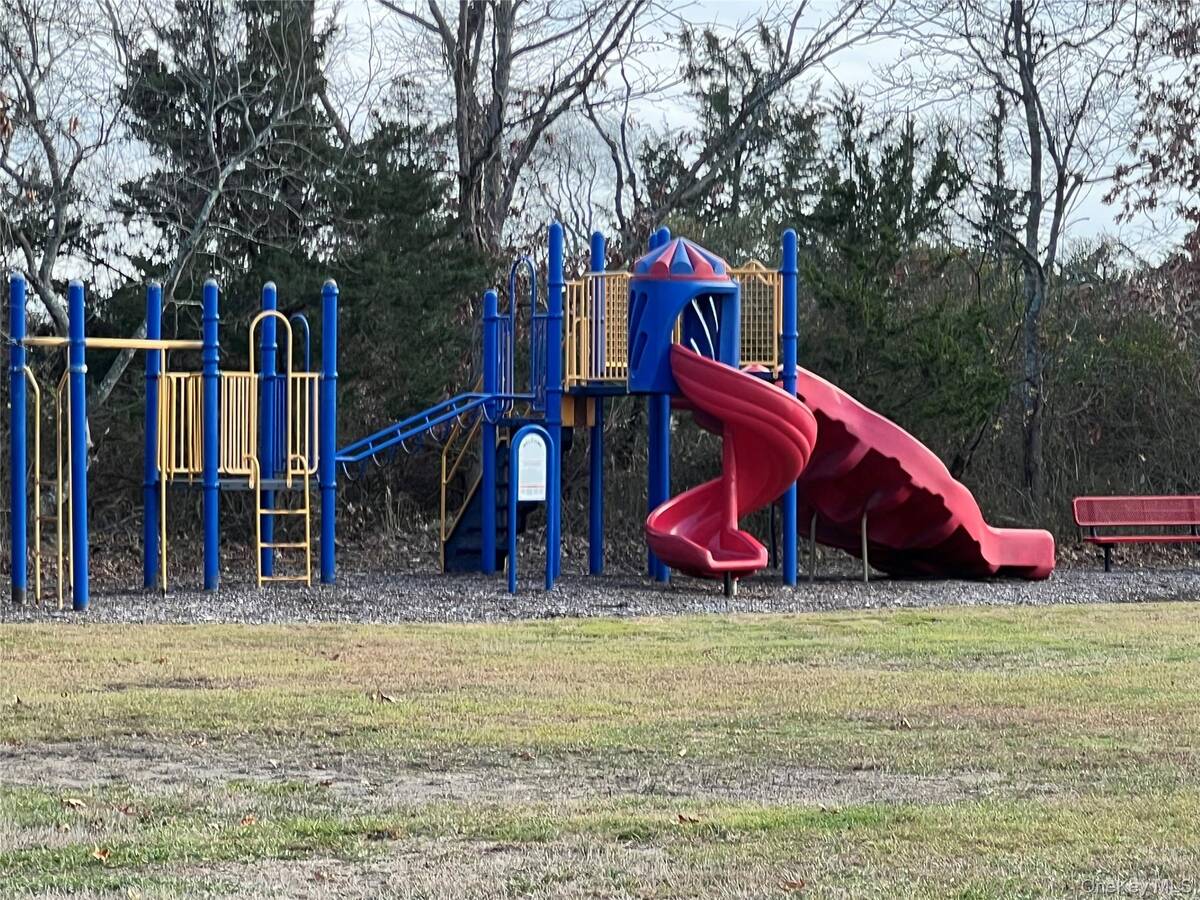 #25 photo, 48 Crystal Beach Boulevard, Moriches , NY 11955