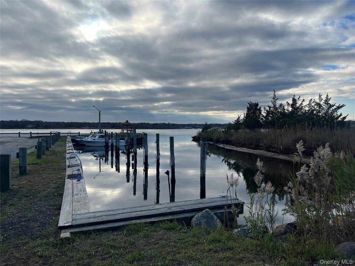 #26 photo, 48 Crystal Beach Boulevard, Moriches , NY 11955