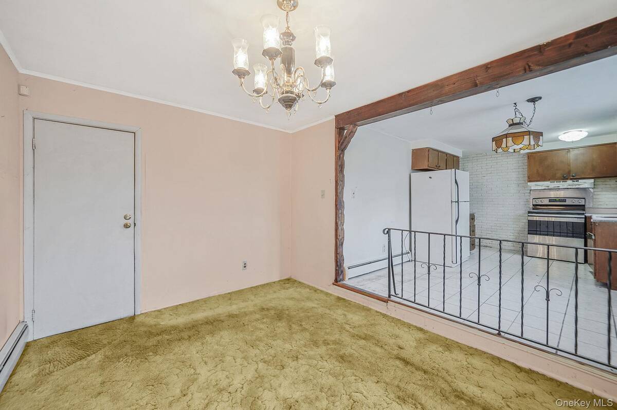 #8 photo, 98 Rose Place, サフォーク郡 Selden , NY 11784