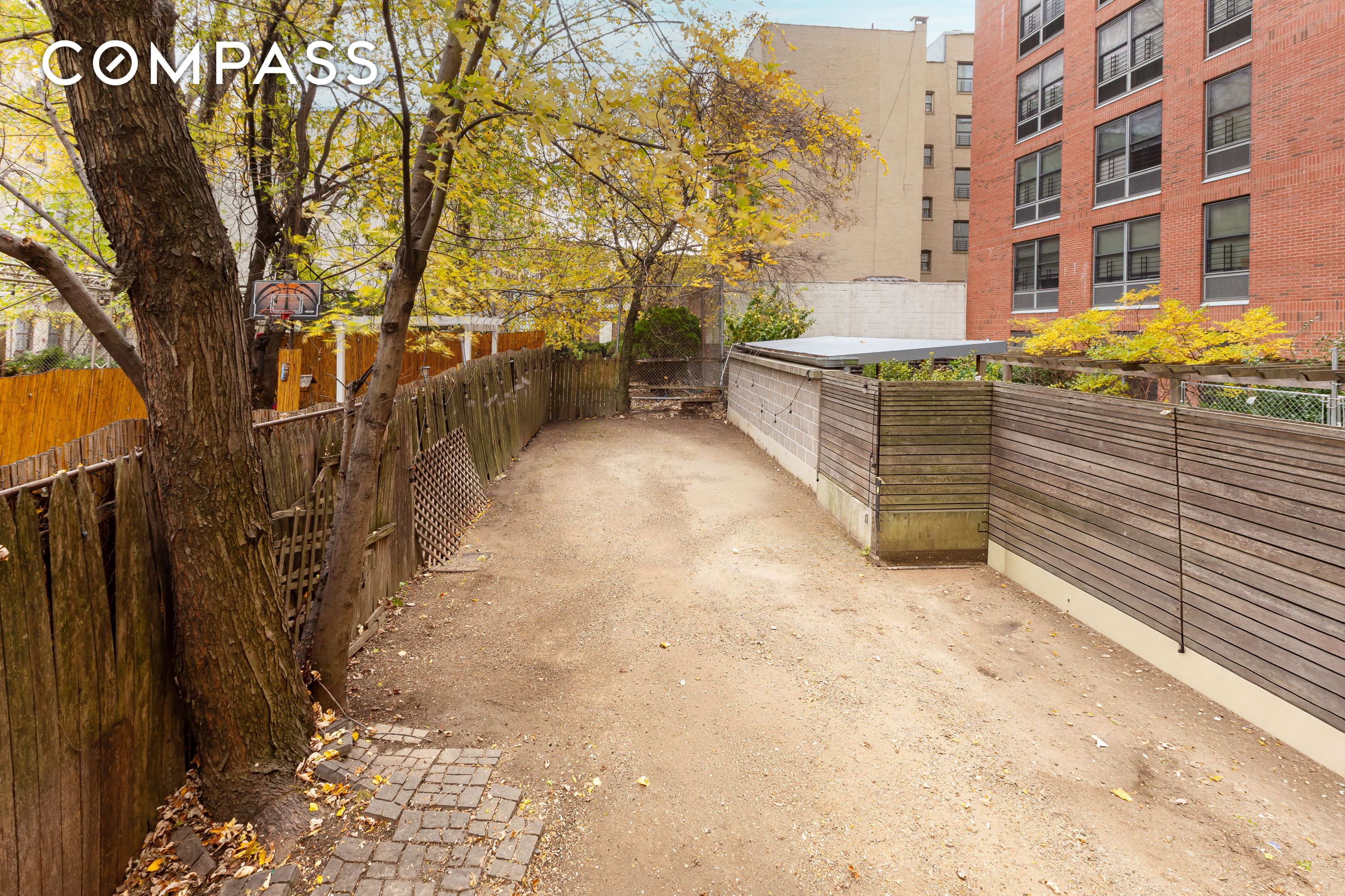 #12 photo, 610 E 181st Street, East Tremont , NY 10457