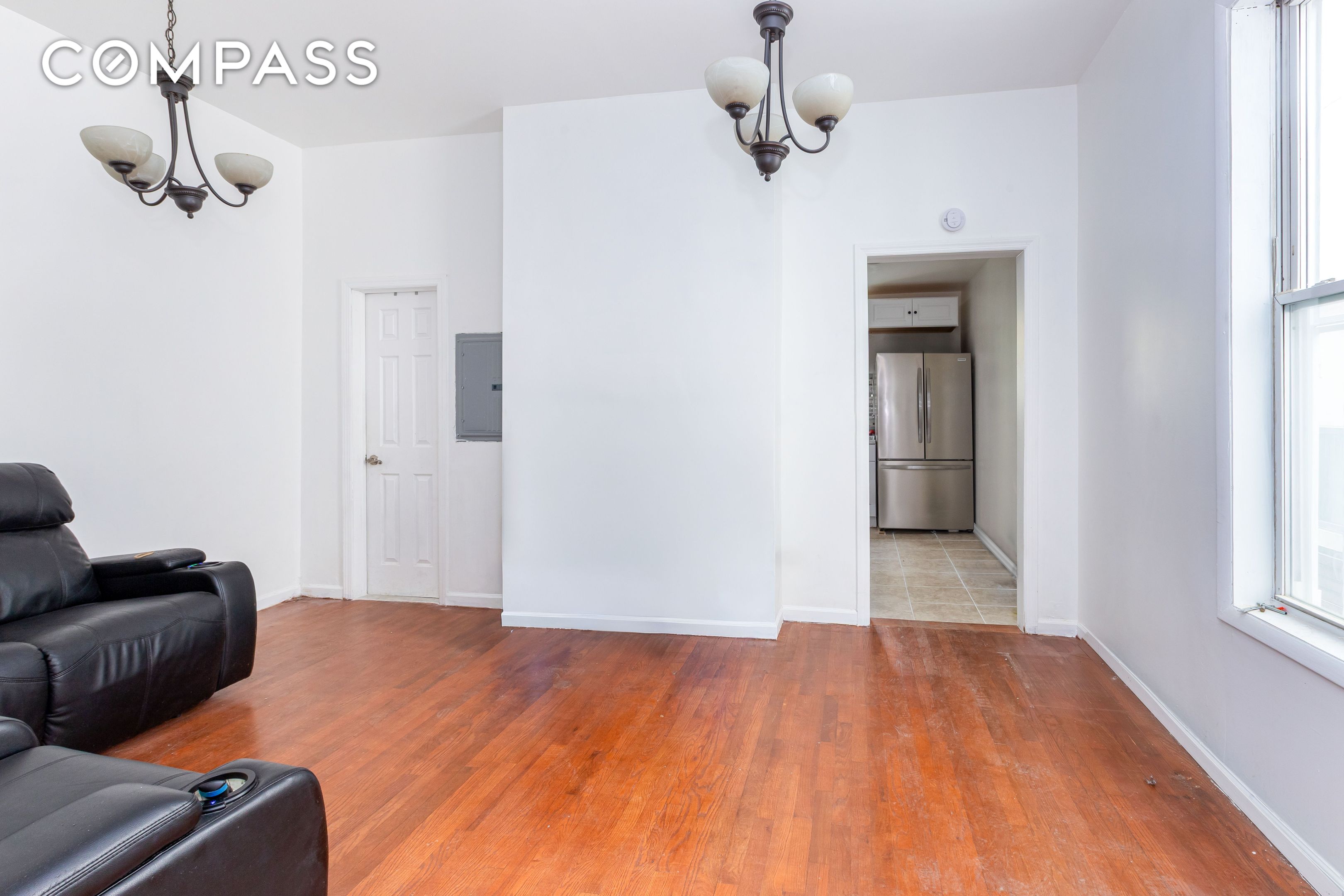 #6 photo, 610 E 181st Street, East Tremont , NY 10457