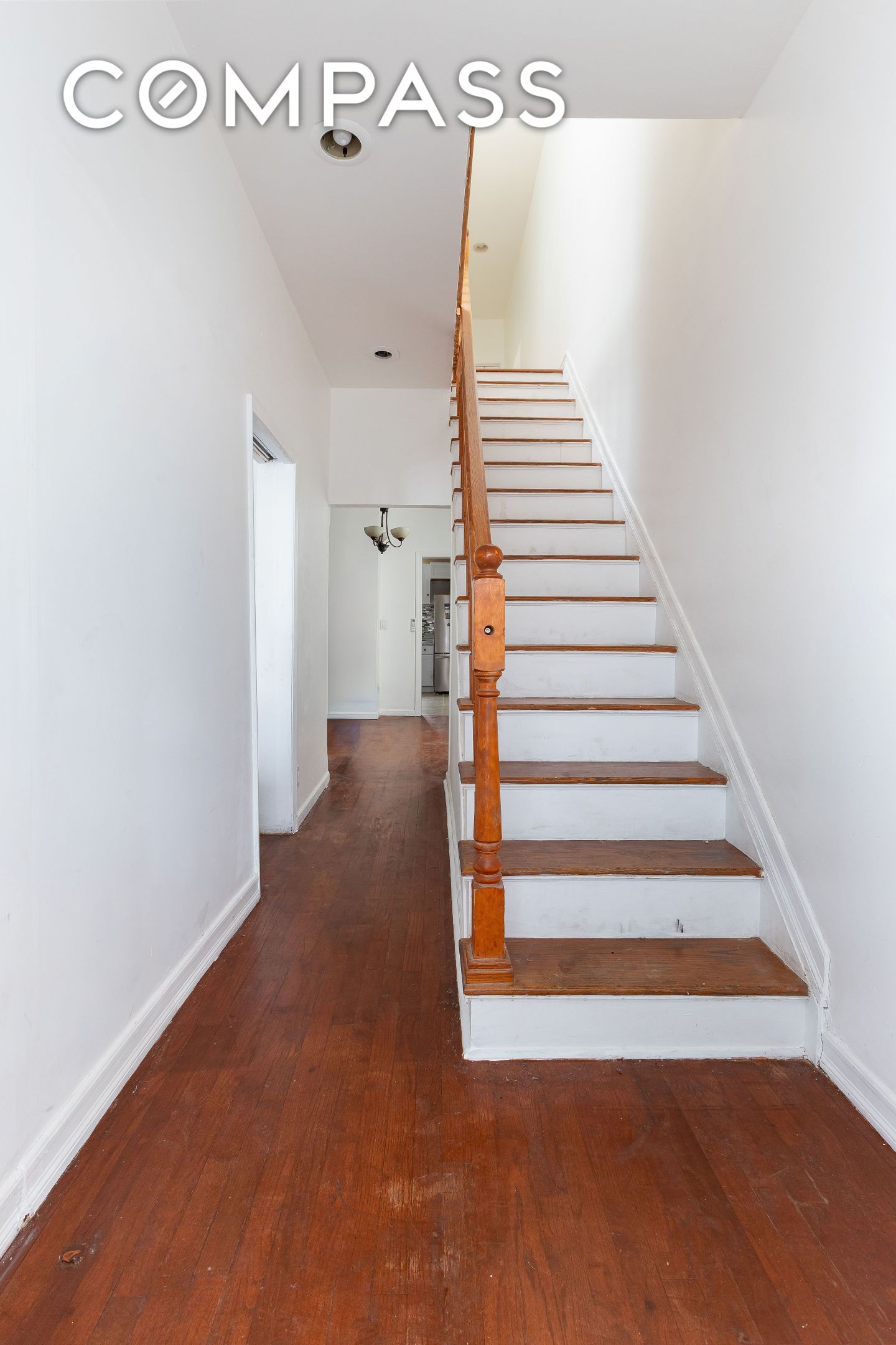 #9 photo, 610 E 181st Street, East Tremont , NY 10457