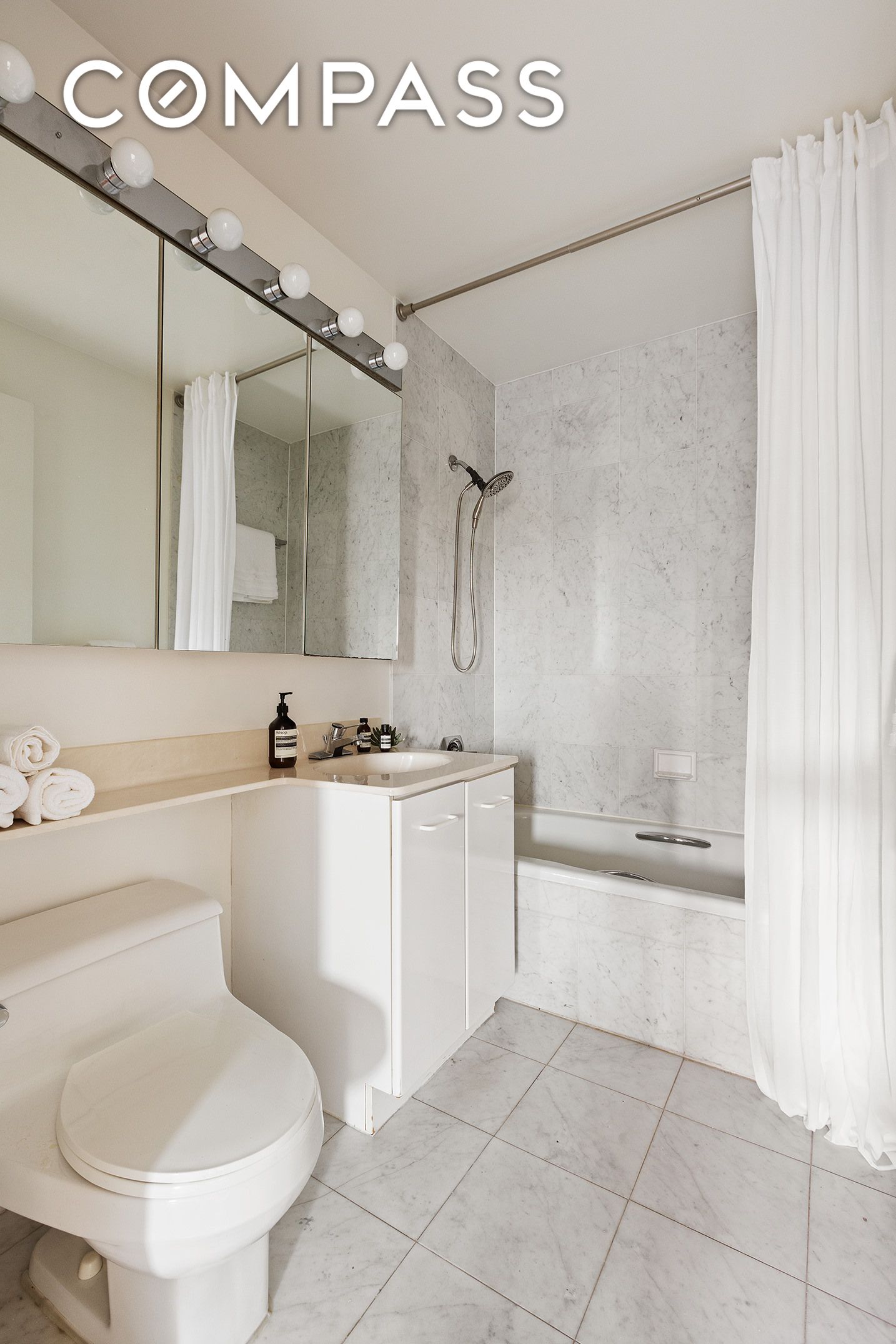 #11 photo, 2 S End Avenue, Battery Park City , NY 10280