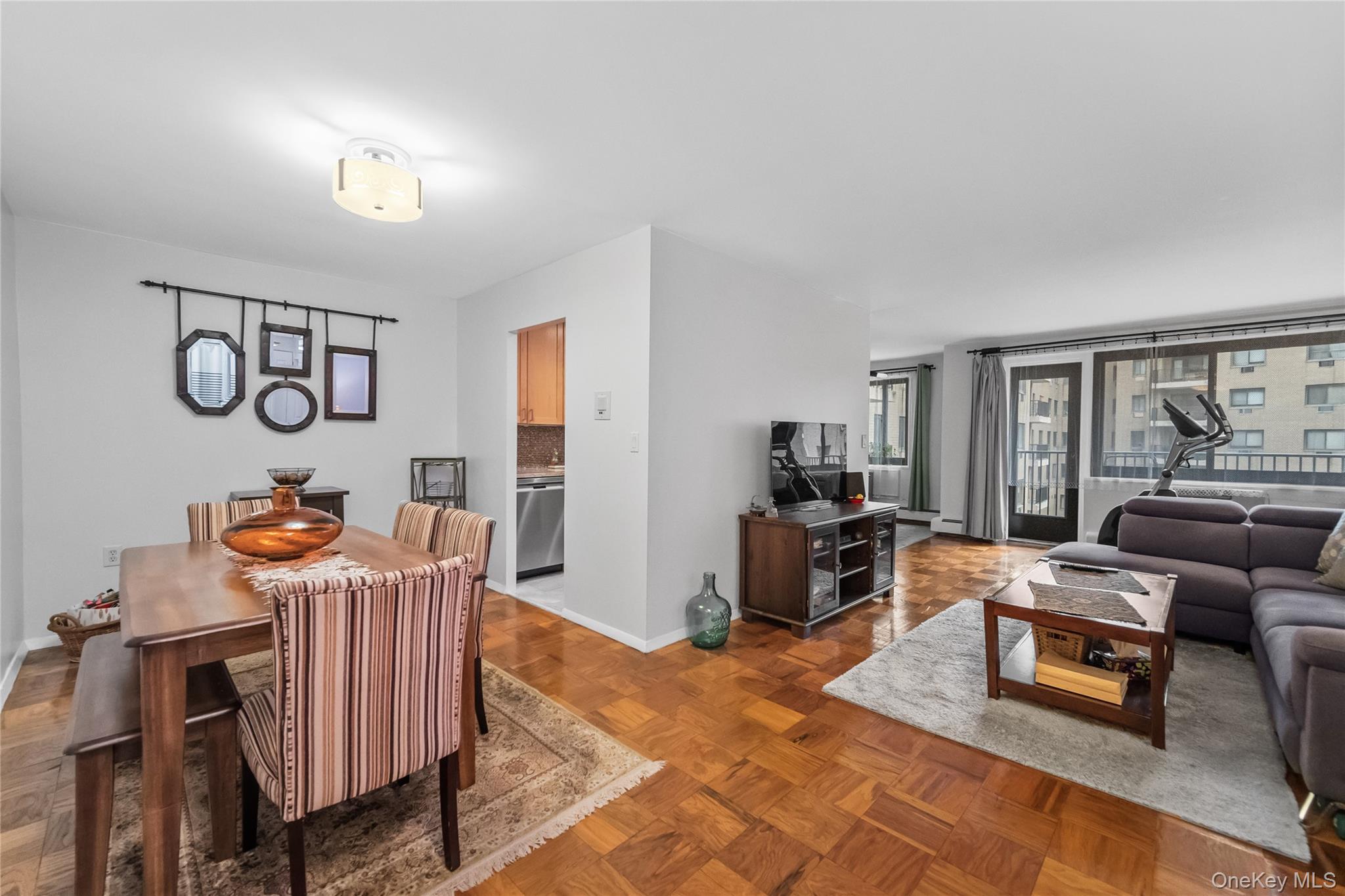 #2 photo, 100 E Hartsdale Avenue, Hartsdale , NY 10530