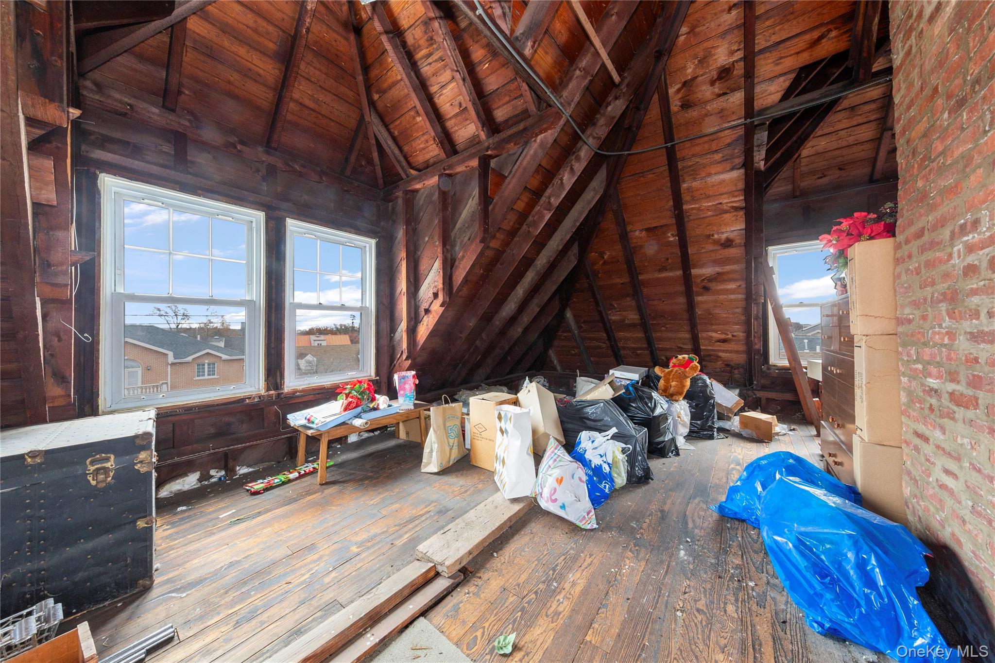 #19 photo, 806 Clintonville Street, Whitestone , NY 11357