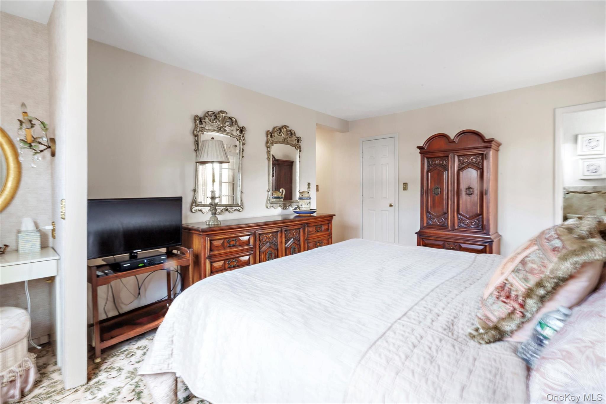 #13 photo, 200 S Middle Neck Road, Great Neck , NY 11021