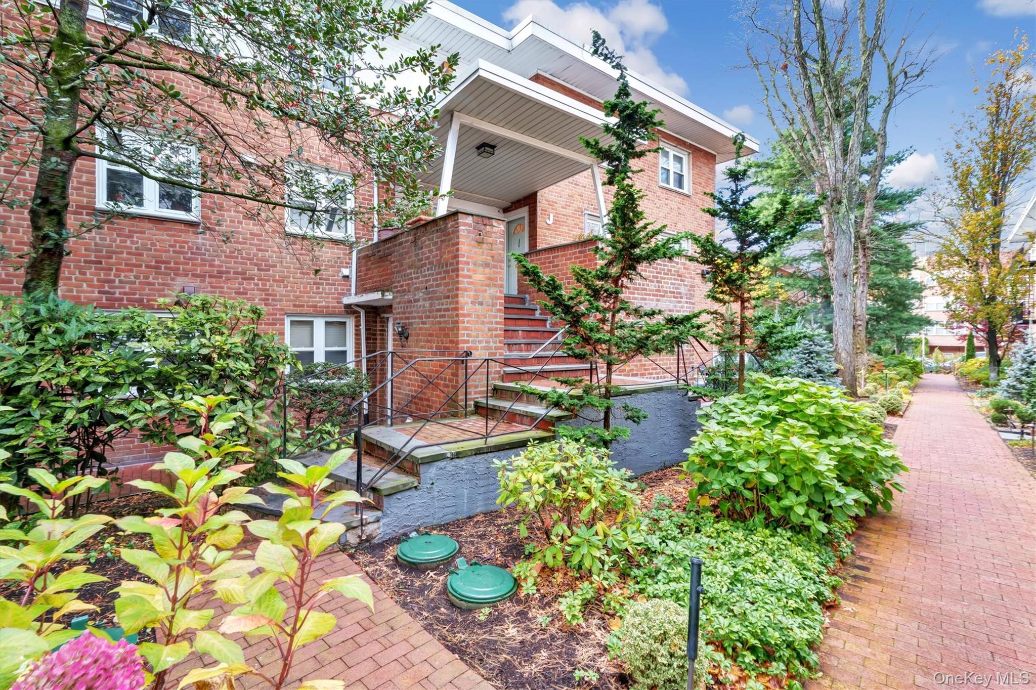 #2 photo, 200 S Middle Neck Road, Great Neck , NY 11021