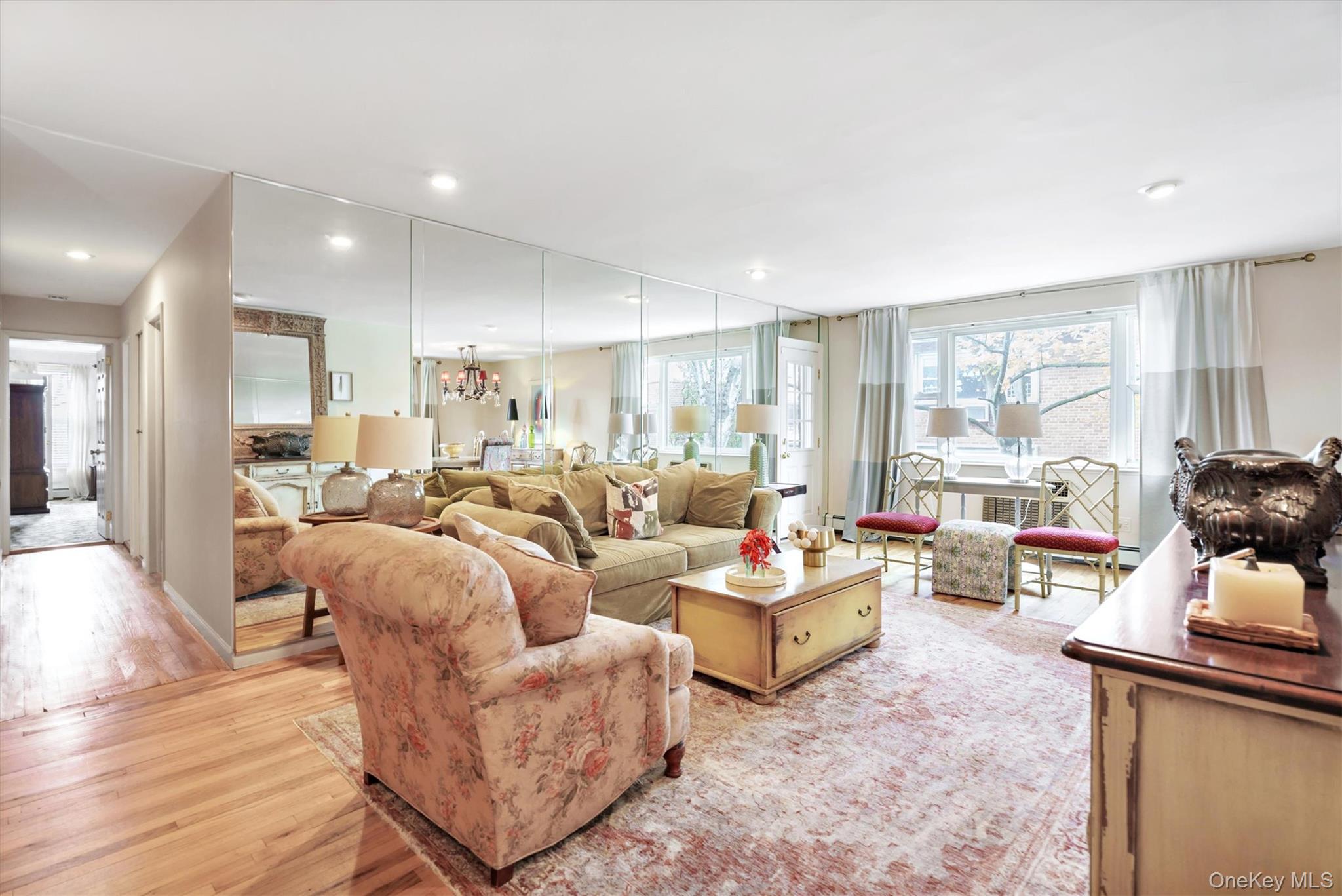 #4 photo, 200 S Middle Neck Road, Great Neck , NY 11021