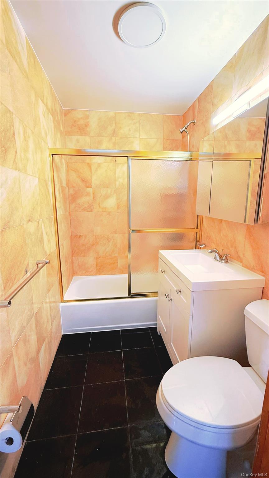 #10 photo, 112-31 38 Avenue, Corona , NY 11368