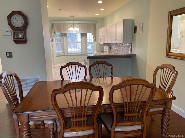 #3 photo, 6 Oyster Cove Lane, Blue Point , NY 11715