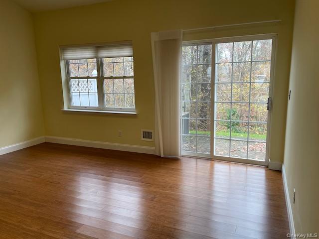 #5 photo, 6 Oyster Cove Lane, Blue Point , NY 11715