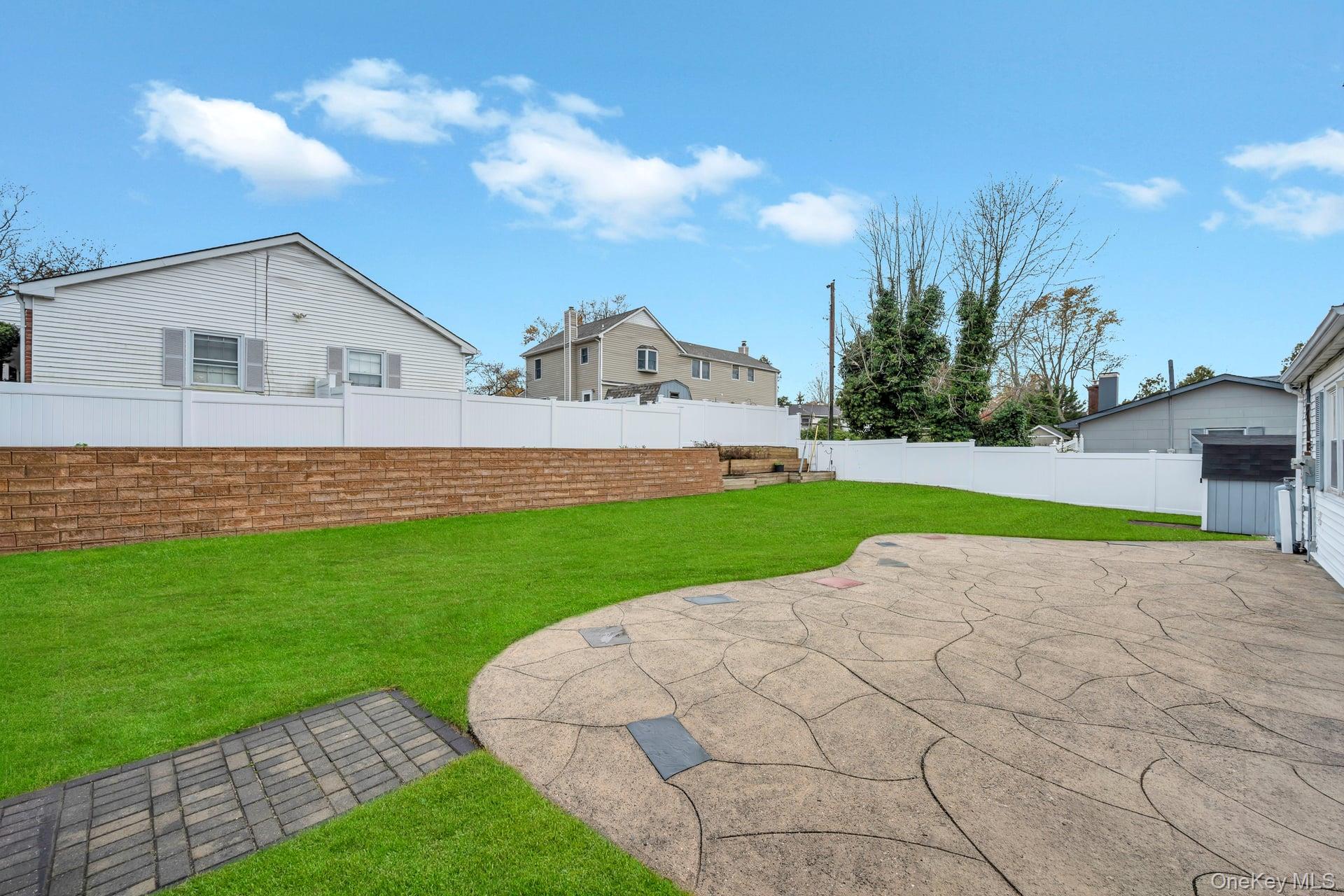 #10 photo, 2 Tulip Grove Drive, Lake Grove , NY 11755