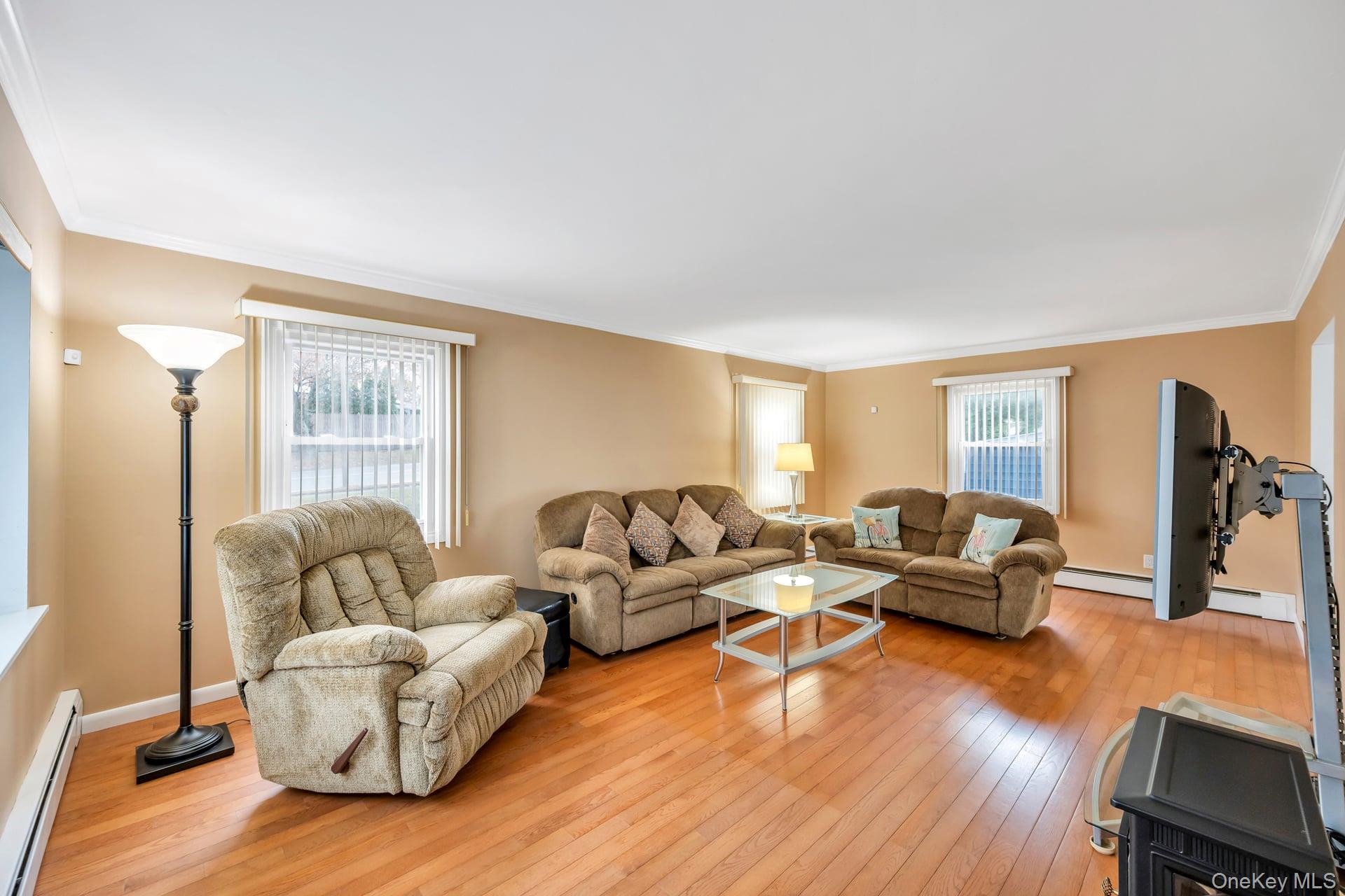 #17 photo, 2 Tulip Grove Drive, Lake Grove , NY 11755